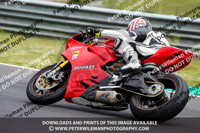 estoril;event digital images;motorbikes;no limits;peter wileman photography;portugal;trackday;trackday digital images